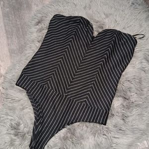 Milk &Honey v neck top